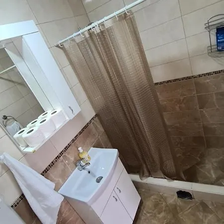 アパート Galata Vip